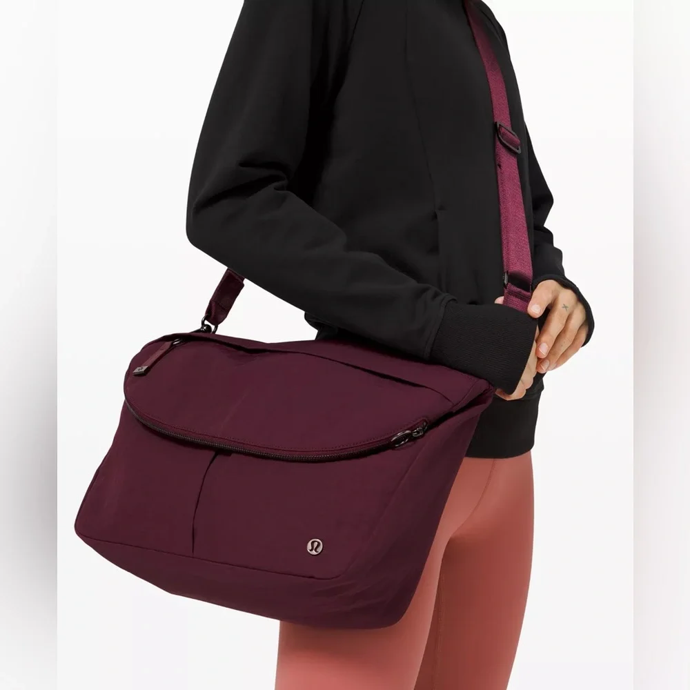 Lululemon Festival Bag, 10L, like new - Picture 8 of 12